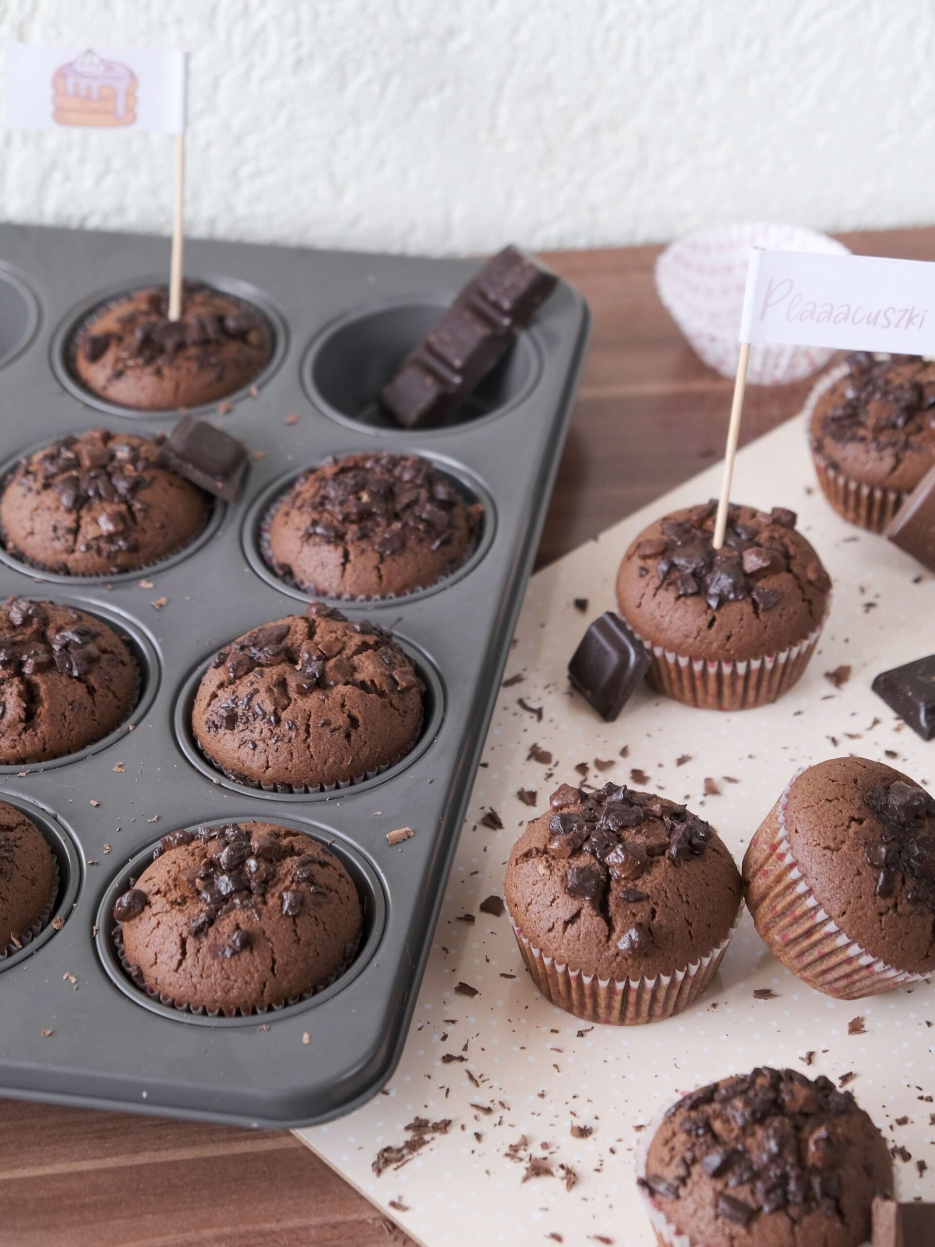 use a muffin pan to get evenly sized brownie hack