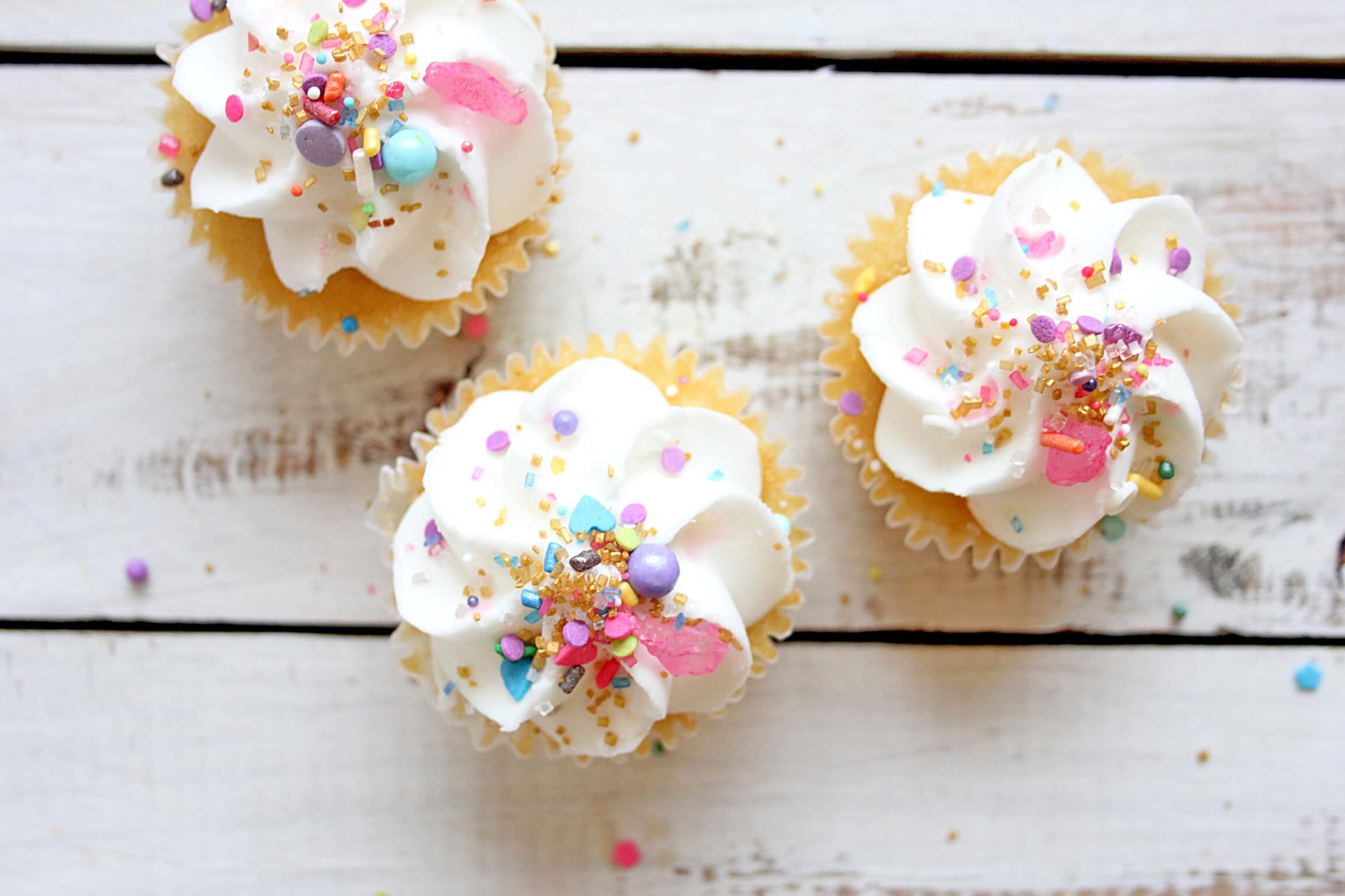 make cupcakes effortlessly beautiful sprinkles