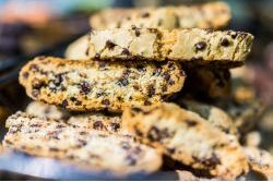 chocolate chip biscotti