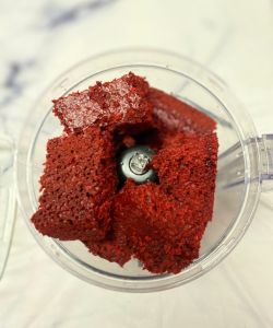 put cake in food processor