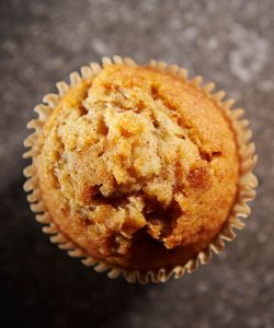 easy banana muffin with cookie butter