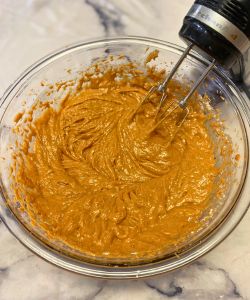 add wet ingredients easy pumpkin spice cake cream cheese filling