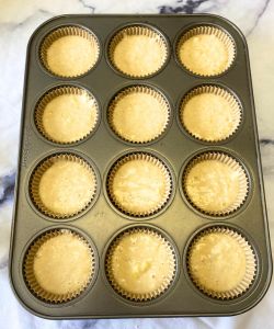 banana cupcakes with nutella frosting batter