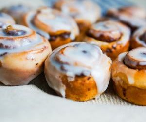 example of easy cinnamon rolls no yeast