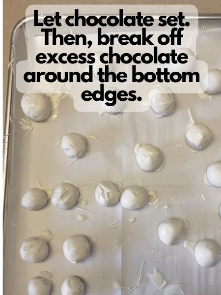 break extra chocolate off lemon Oreo balls