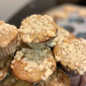 finished banana muffins with cinnamon sugar filling and streusel