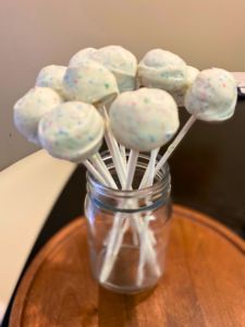 finished funfetti cake pops