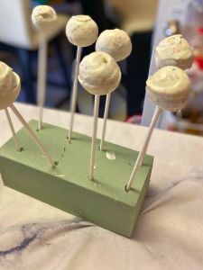 store cake pops upright to set funfetti cake pop recipe