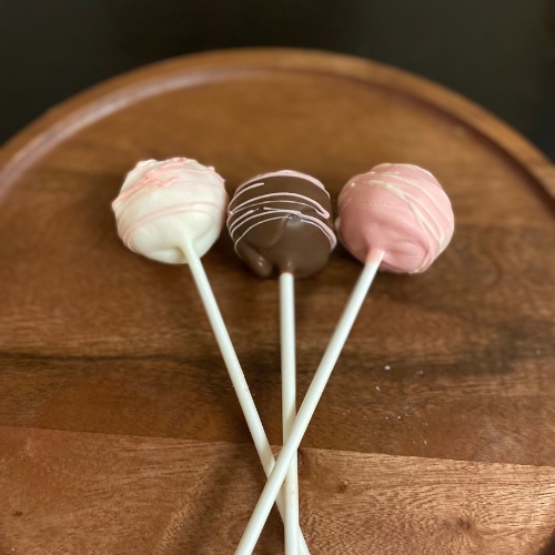 three easy flavors homemade strawberry cake pops