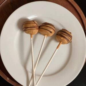 chocolate salted caramel cake pops easy recipe