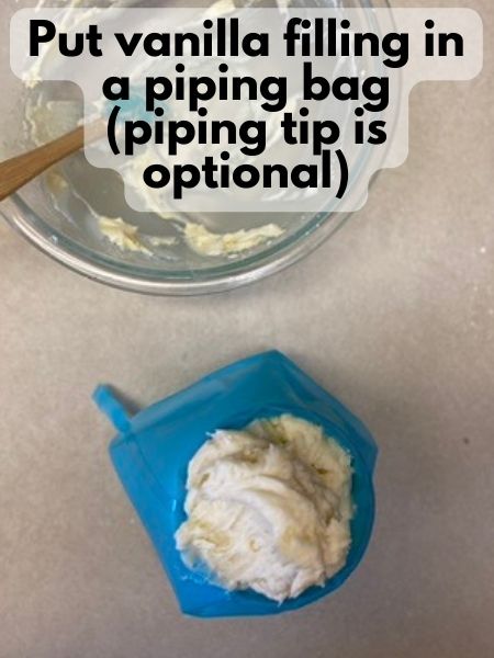 put filling in piping bag