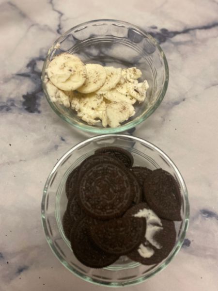 separate oreo filling from cookies