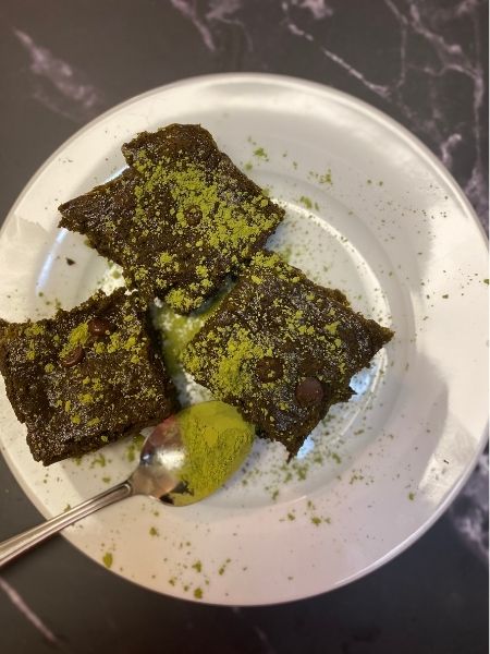 matcha brownies with matcha powder