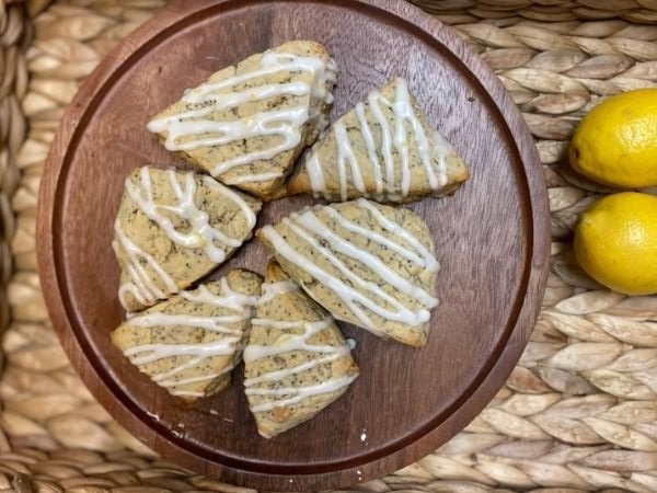 vegan lemon poppy seed scones