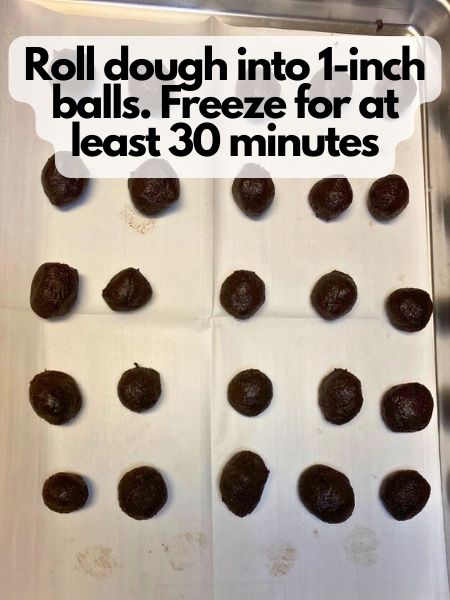 Roll dough into 1-inch balls