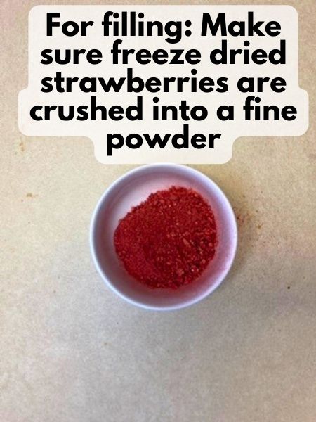 make sure strawberries form a fine powder