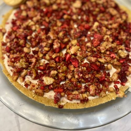 Oreo strawberry crunch pie