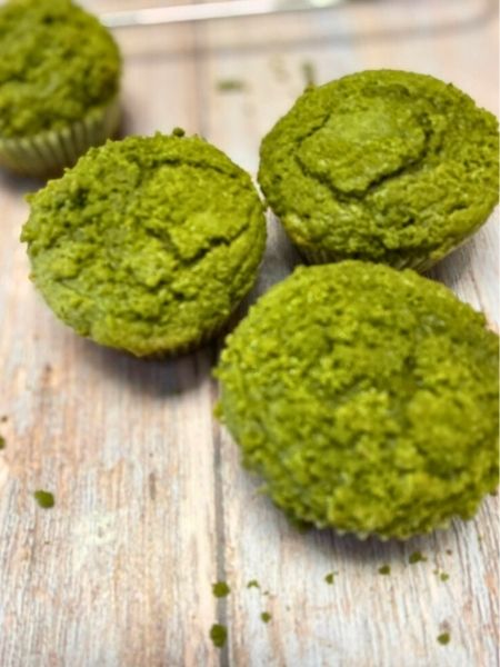 matcha muffins with matcha streusel