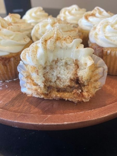 cinnamon swirl cupcakes