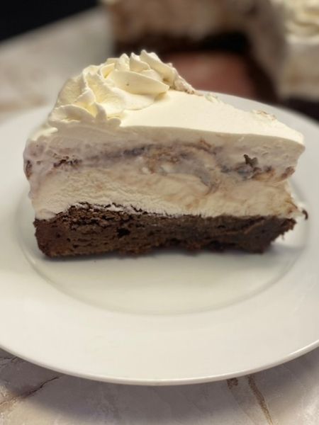 brownie sundae ice cream cake