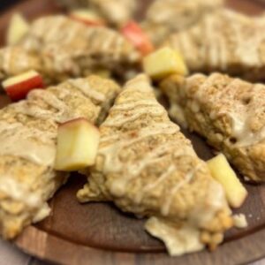 vegan apple cinnamon scones