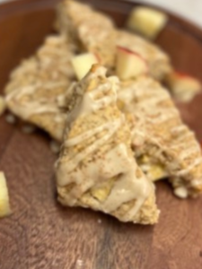 vegan apple cinnamon scones