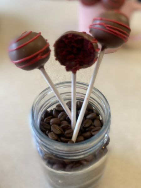 Christmas red velvet cake pops