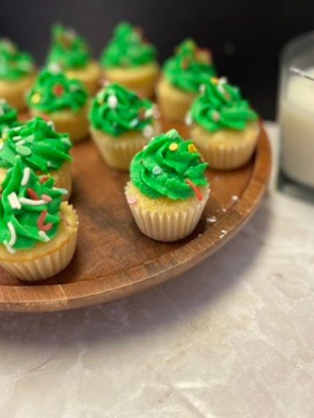 mini Christmas cupcakes