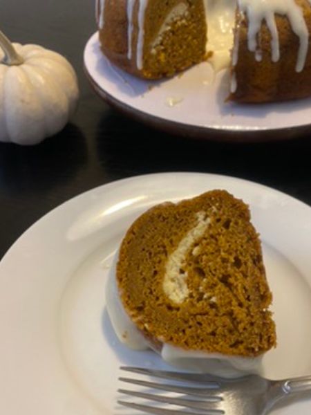 pumpkin spice bundt cake with cream cheese filling