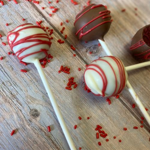 Valentine's Day red velvet cake pops