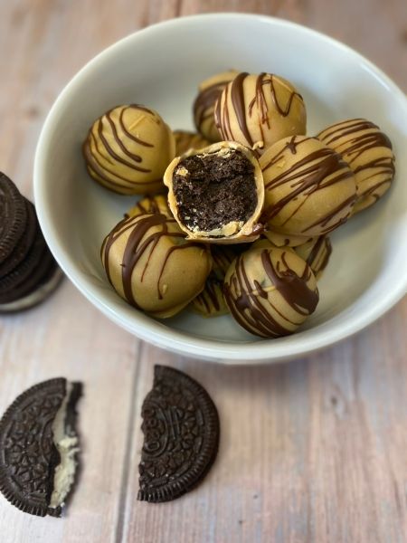 oreo balls with a peanut butter coating