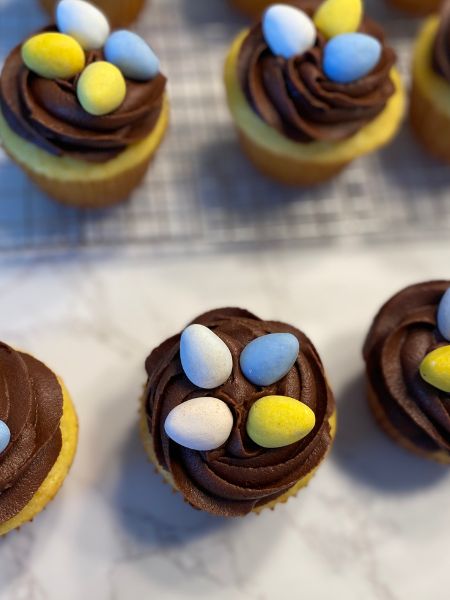 Easter nest cupcakes