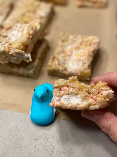 cut Peeps rice krispie treats