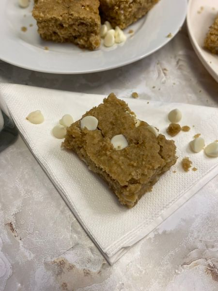 white bean blondies with white chocolate chips