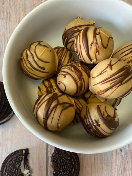 peanut butter Oreo balls