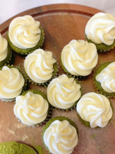 mini matcha cupcakes with cream cheese frosting