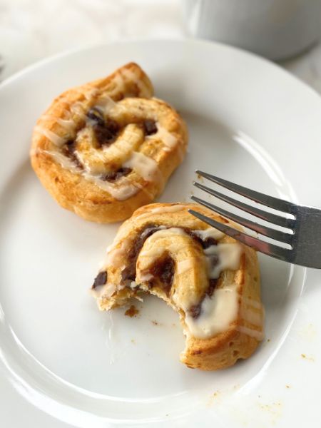 pumpkin breakfast pinwheels on a plate