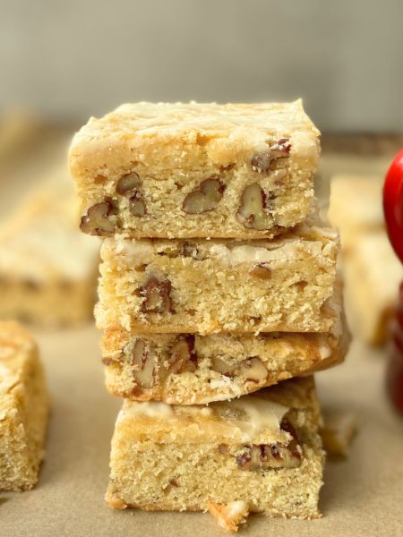 maple pecan blondies