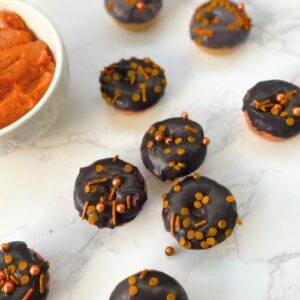 mini pumpkin spice Halloween donuts