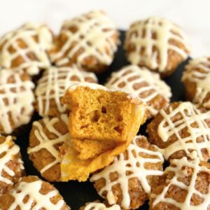 mini pumpkin streusel muffins