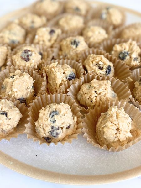 oatmeal raisin cookie dough balls