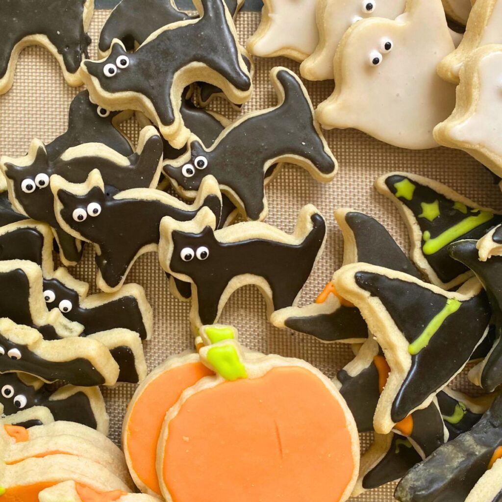 halloween decorated cookies