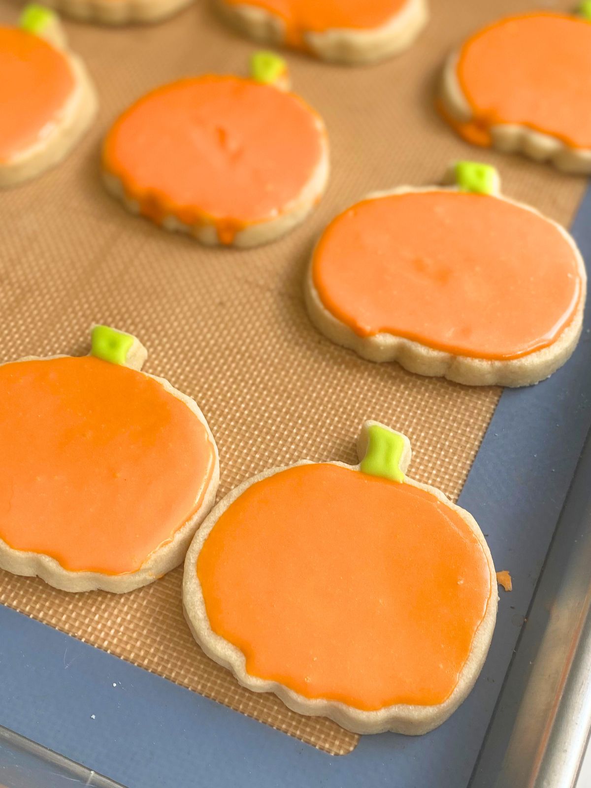 pumpkin decorated sugar cookies