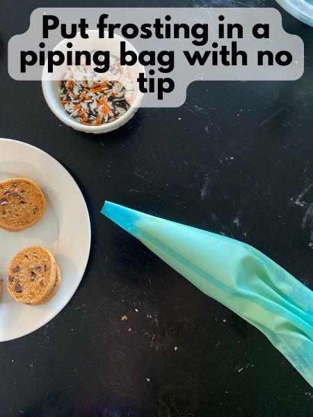 buttercream frosting in piping bag