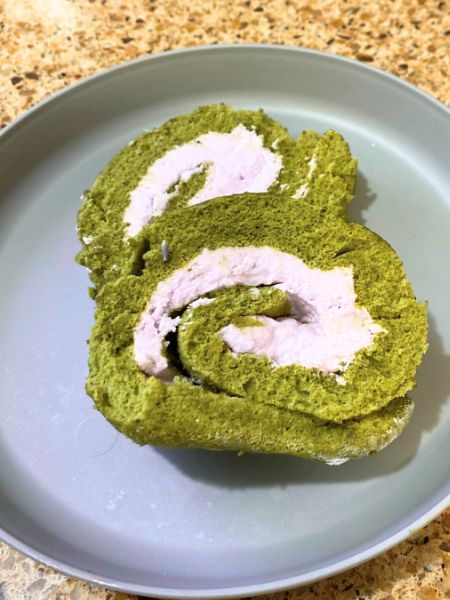 lavender matcha roll cake