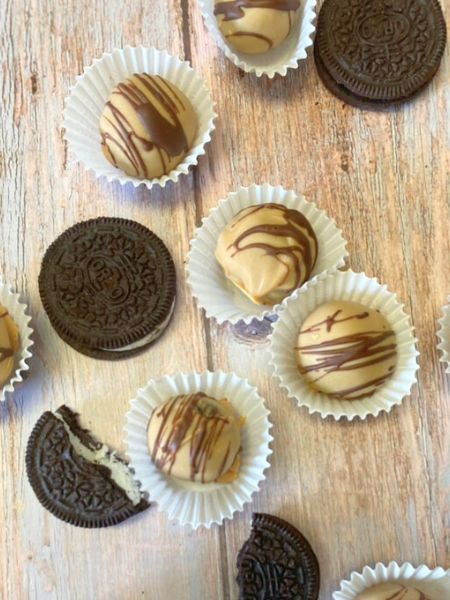 peanut butter oreo balls