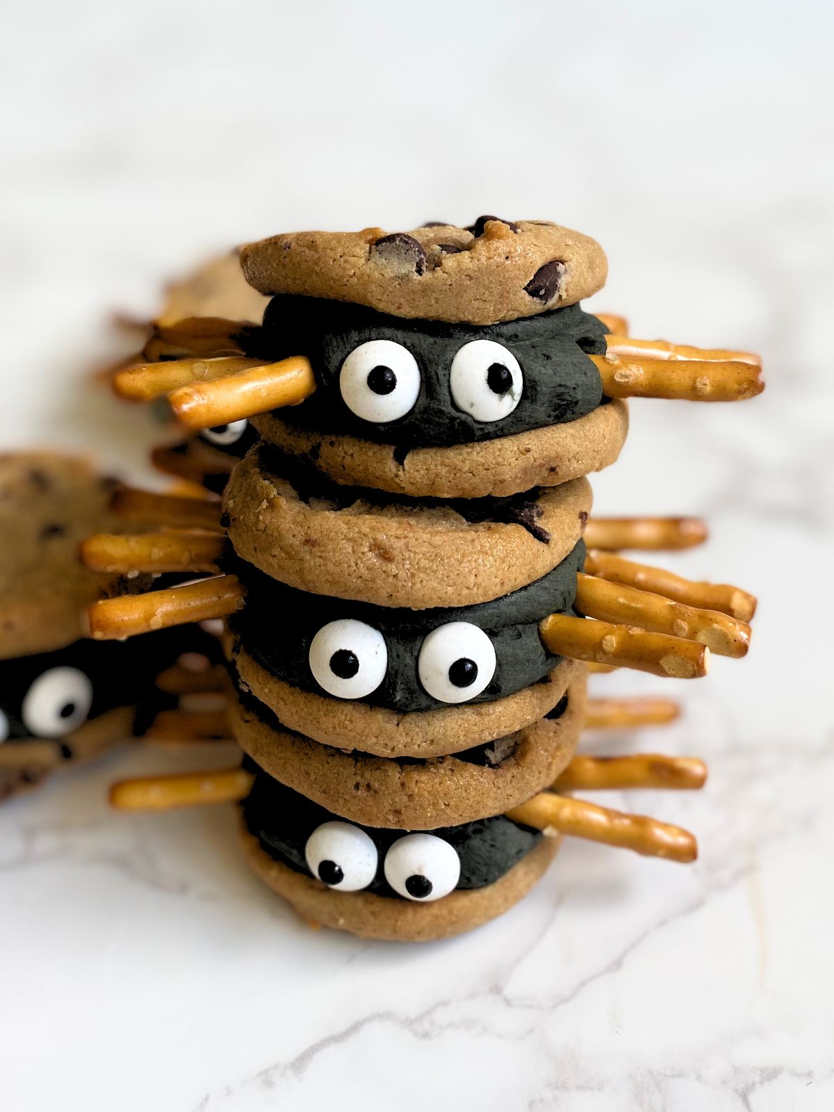 spider sandwich cookies