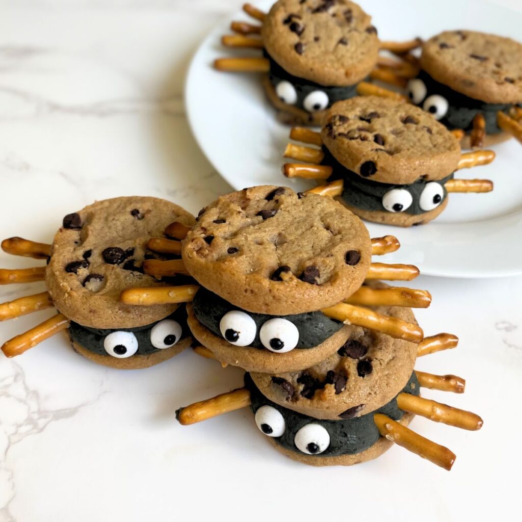 spider sandwich cookies