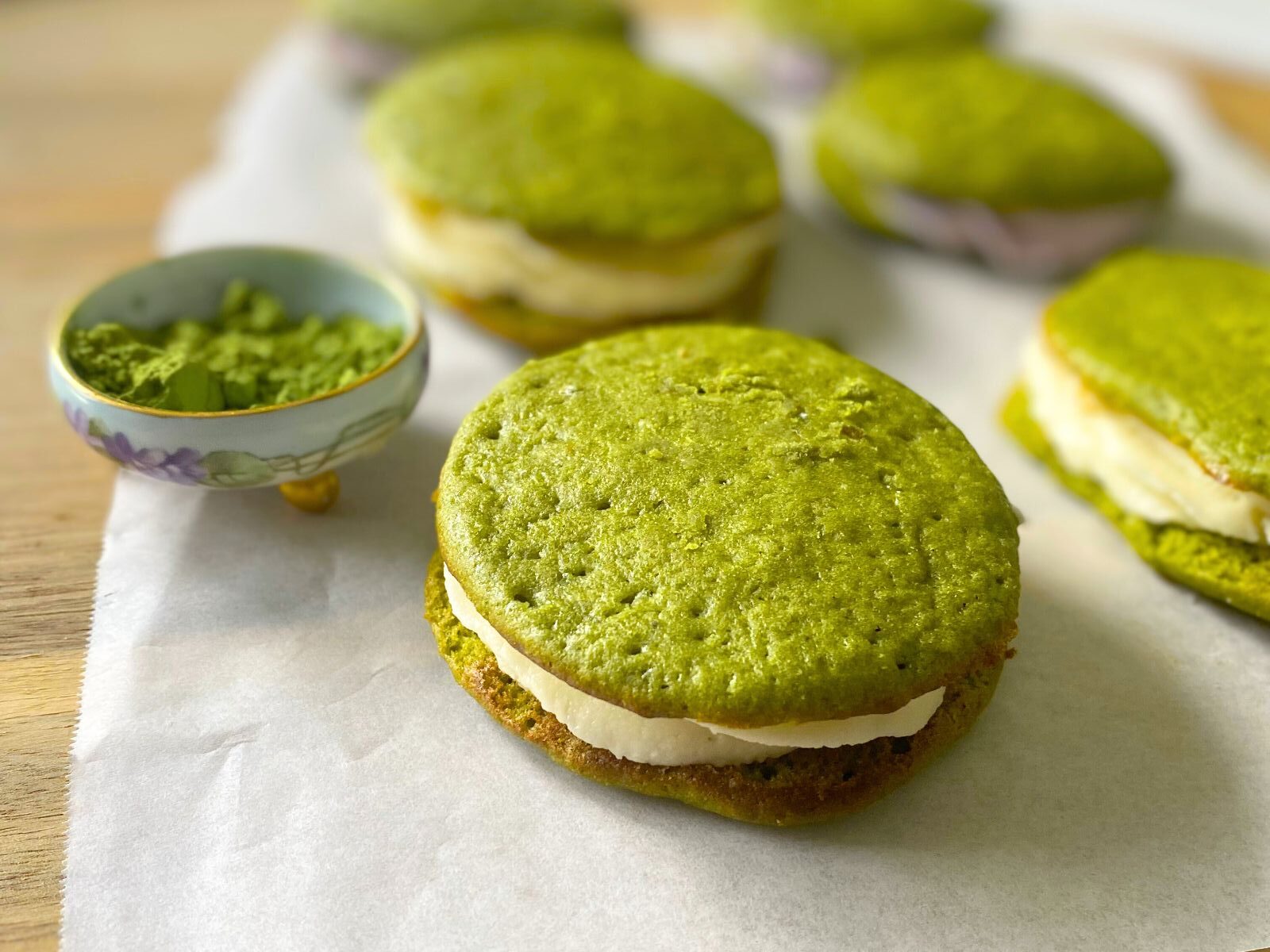 matcha whoopie pies