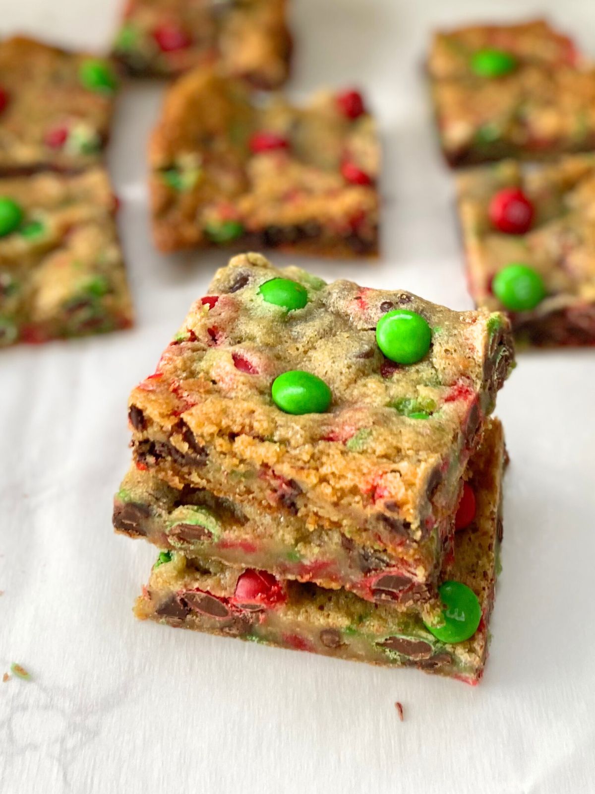 Christmas chocolate chip cookie bars